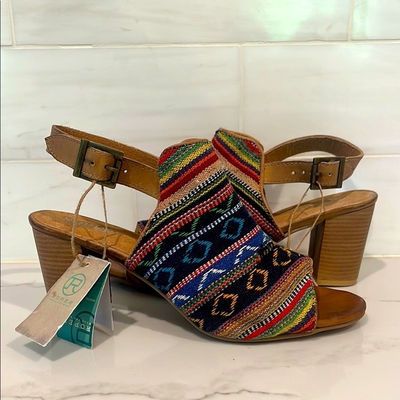 Roper Shoes - ROPER MIKA SOUTHWEST TAPESTRY SLINGBACK PEEP TOE BLOCK HEEL SANDALS